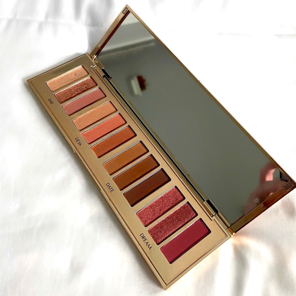 Charlotte Tilbury Pillow Talk Eyeshadow Palette